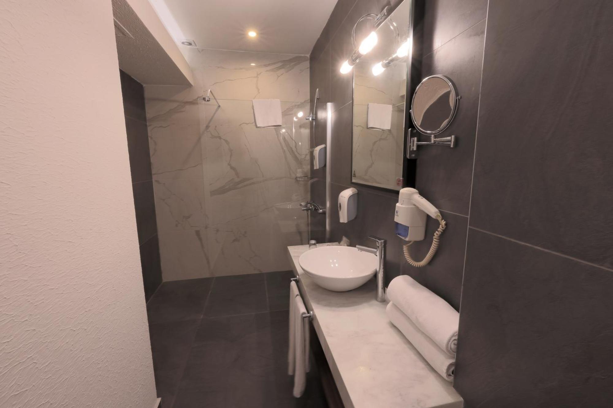 Flora Garden Beach Hotel - Adults Only 16 Plus - Couples Concept Kızılot 外观 照片